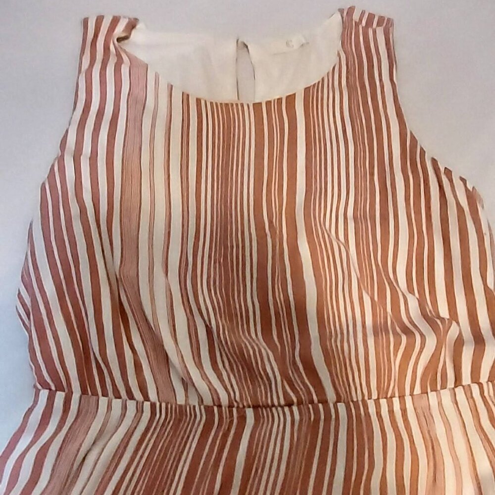 C Woman's pink stripe Dress Sz L Key Hole Back Maxi Side Slit's Sliming Feminine - Picture 3 of 10